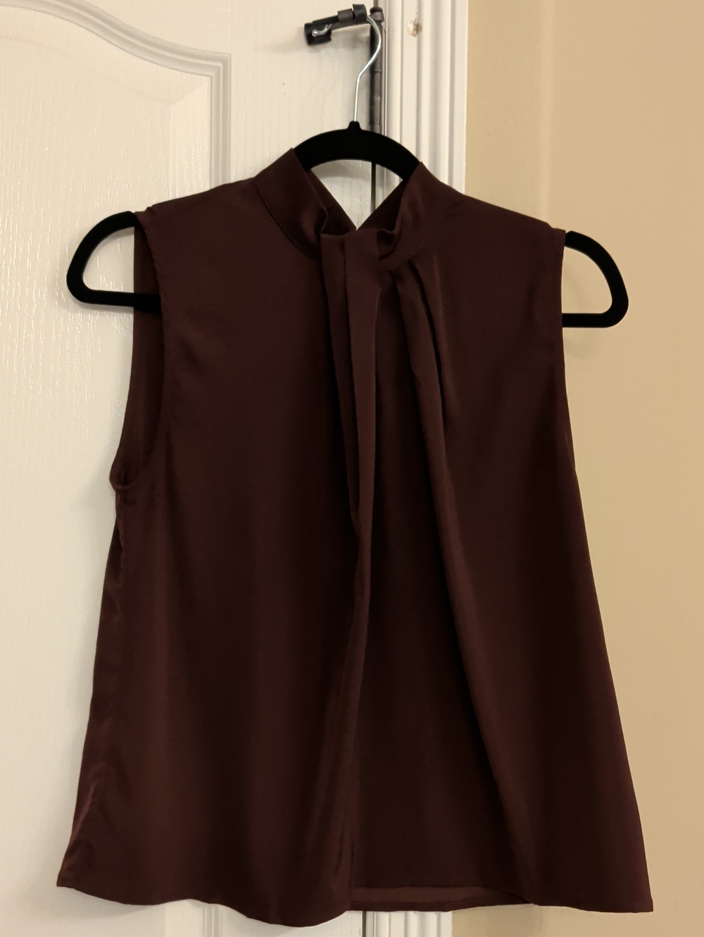 MOTF Sleeveless Tie-Neck Camisole - Dark Brown